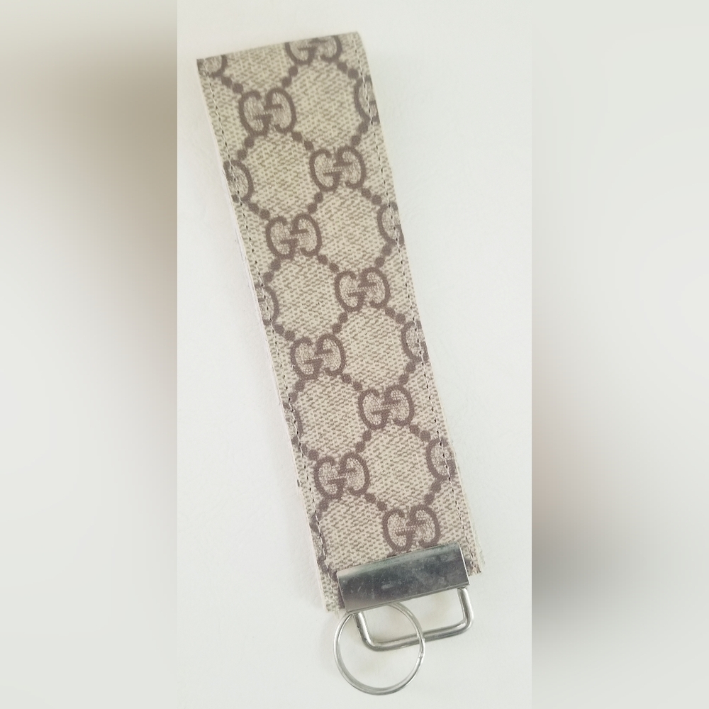 Gucci "Like" Beige and Brown GG Monogram Key Chain